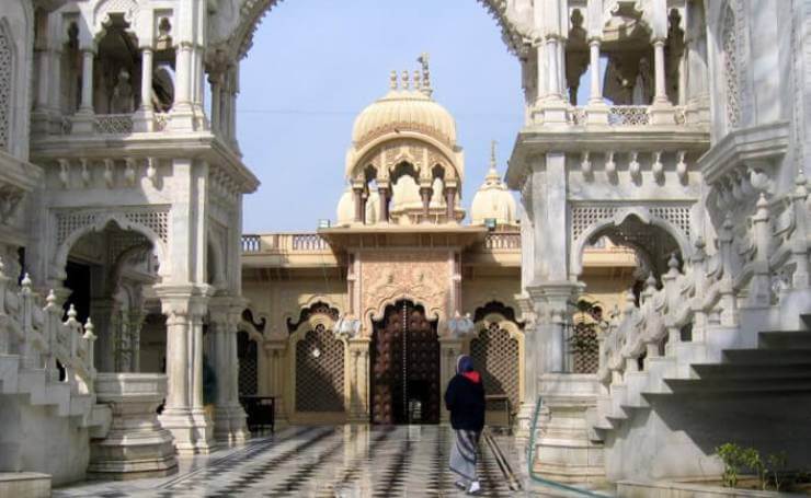 Shri-Krishna-Balaram-Mandir-ISKCON-Vrindavan